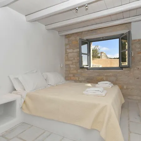 Sea Swell At Santa Maria Santa Maria (Paros)